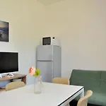 Appartement Modern Flat With Terrace For 5 Guests - Beahost *
