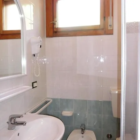 Modern Flat With Terrace For 4 Guests - Beahost * Bibione