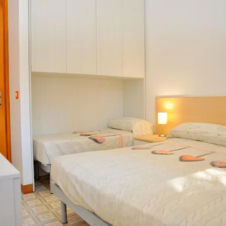 Apartamento Modern Flat With Terrace For 4 Guests - Beahost