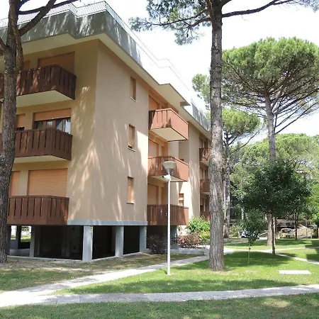 Modern Flat With Terrace For Five Guests-beahost Appartement Bibione