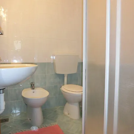 Appartement Modern Flat With Terrace For Five Guests-beahost *