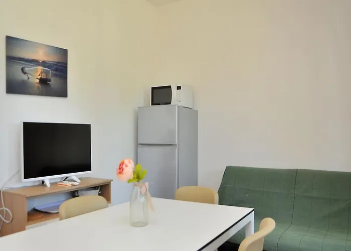 Apartamento Modern Flat With Terrace For 5 Guests - Beahost *